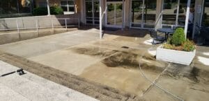 Professional-Pressure-Washing-and-power--washing-concrete-cleaning-parking-lot-cleaning-driveway-cleaning