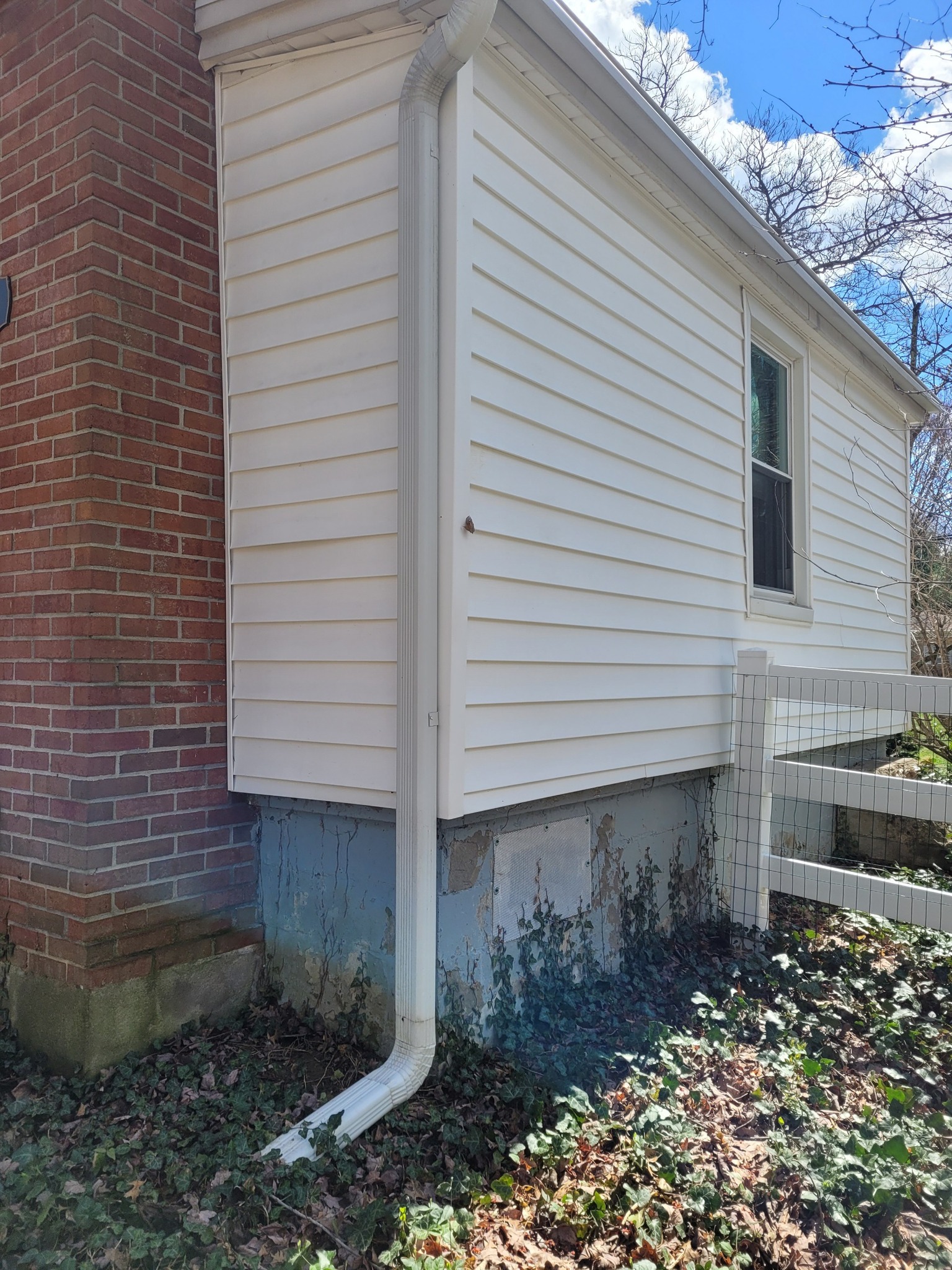 Pressure-washing-power-washing-house-washing-siding-washing-after-1