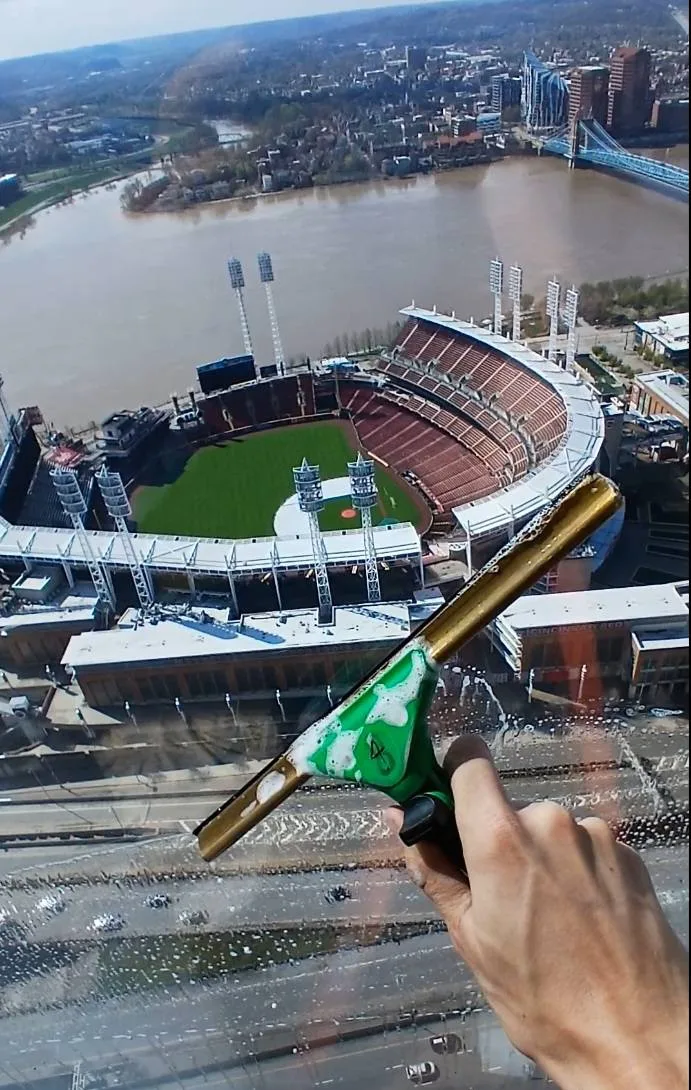 Great-American-building-post-costconstruction-window-cleaning-37thFloor-above-great-american-ballpark